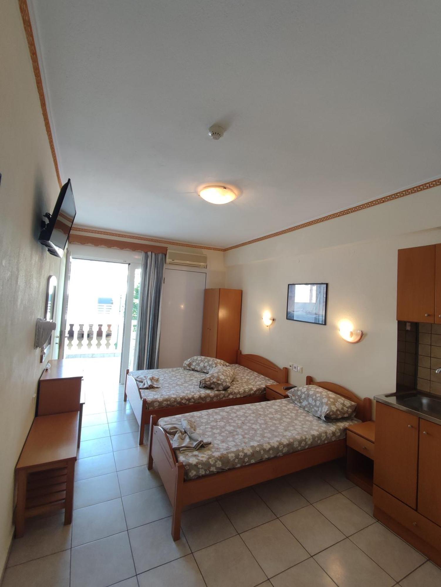 Villa Cosmos Inn Olympiakí Aktí Luaran gambar